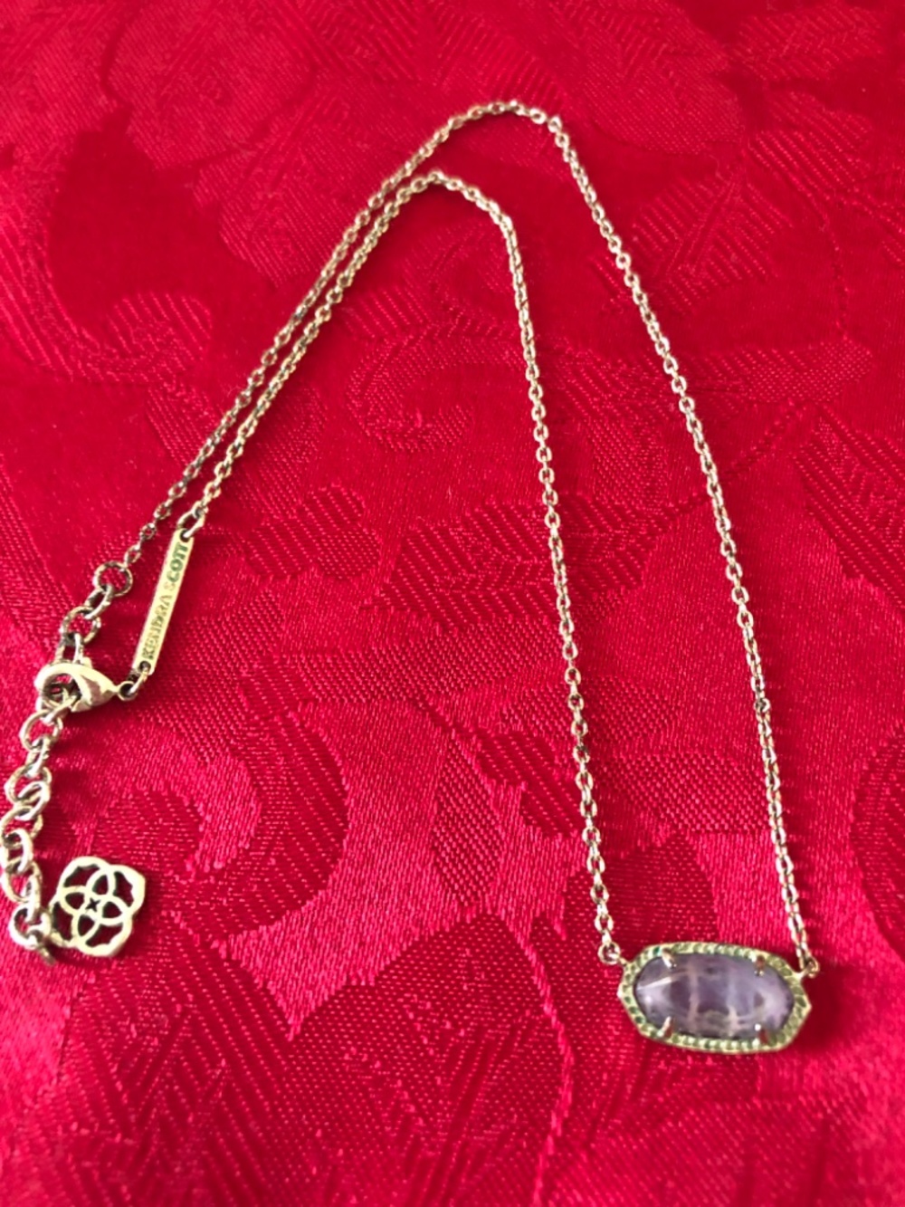 Beautiful Kendra Scott Necklace - Picture 3 of 3